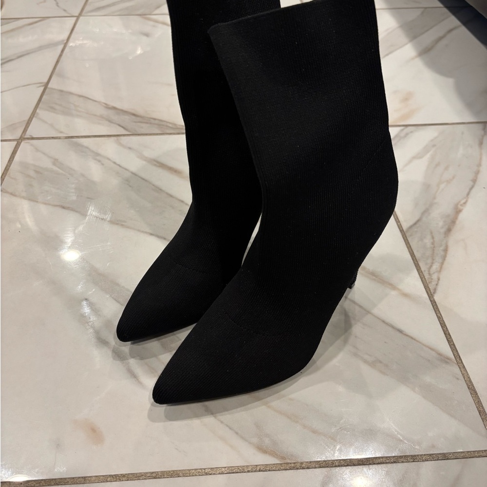 Elegant Black Women's Boots